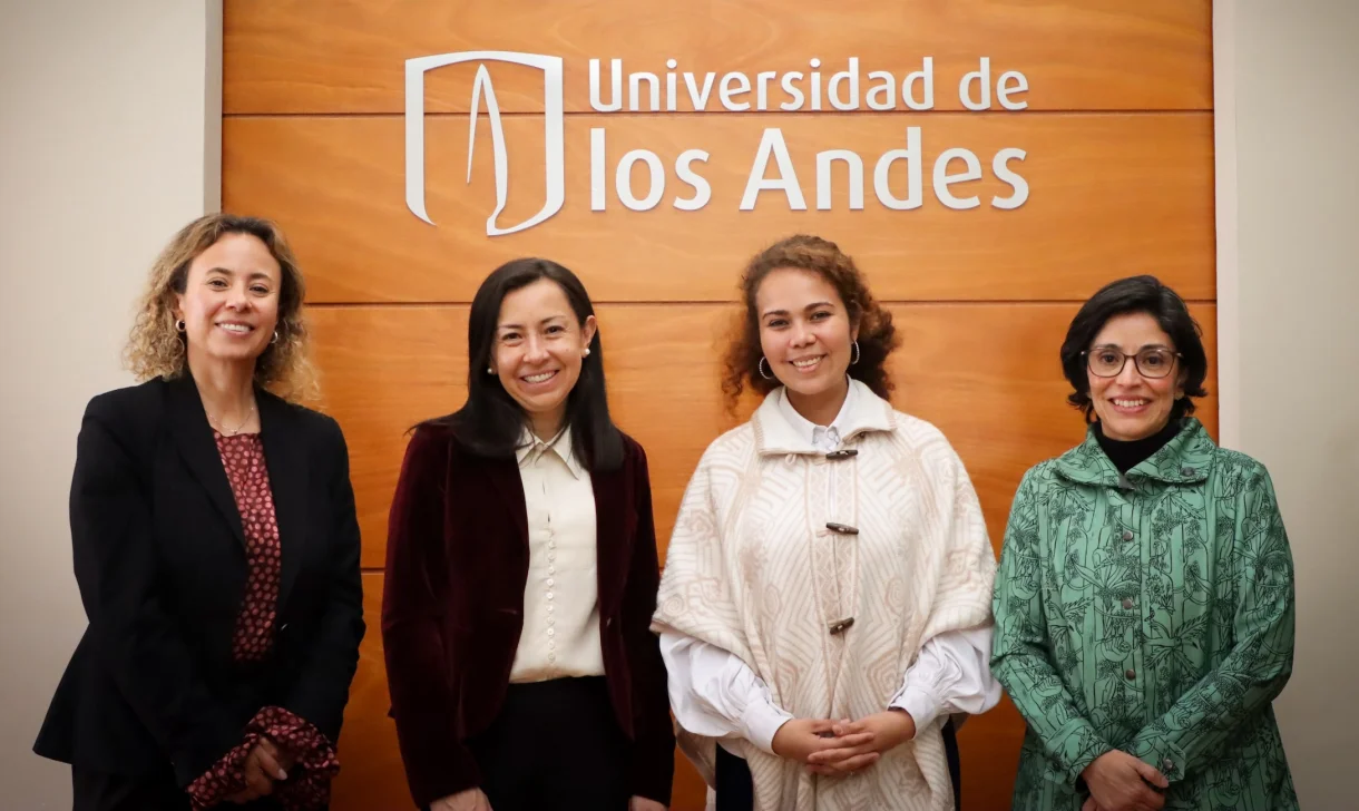 Visita de Yesenia Olaya, Ministra de Ciencia, Tecnología e Innovación, a nuestra Facultad