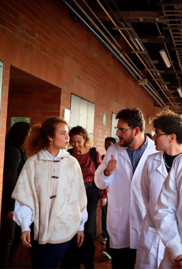 Visita de Ministra de Ciencia, Tecnología e Innovación, a nuestra Facultad